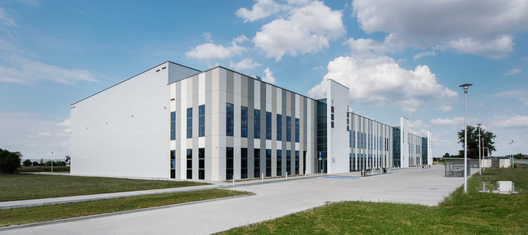 The Implementation Hall building in the Science and Technology Park in Opole, designed by the ARCH-STUDIO design office.